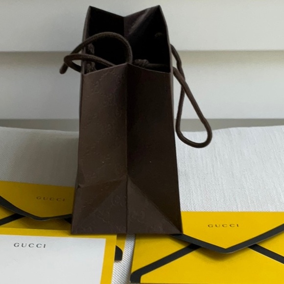 Gucci  LOGO brown small gift bag and Yellow and Black Envelope Set - Picture 5 of 13